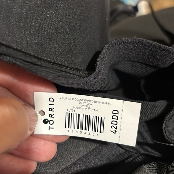 NWT Torrid Curve 42 DDD Black bra corset front 360 smooth plunge push up - Picture 8 of 9